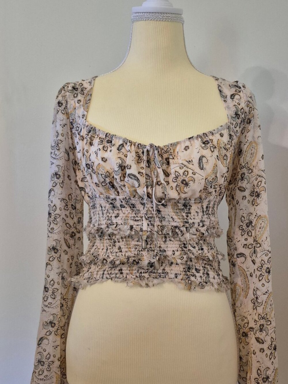 Free‎ People Top XS Whimsigoth Ruffle Romantic Floral Boho Peasant Cottagecore